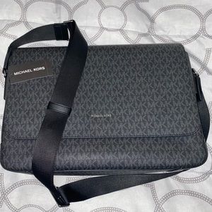 Michael Kors large messenger bag